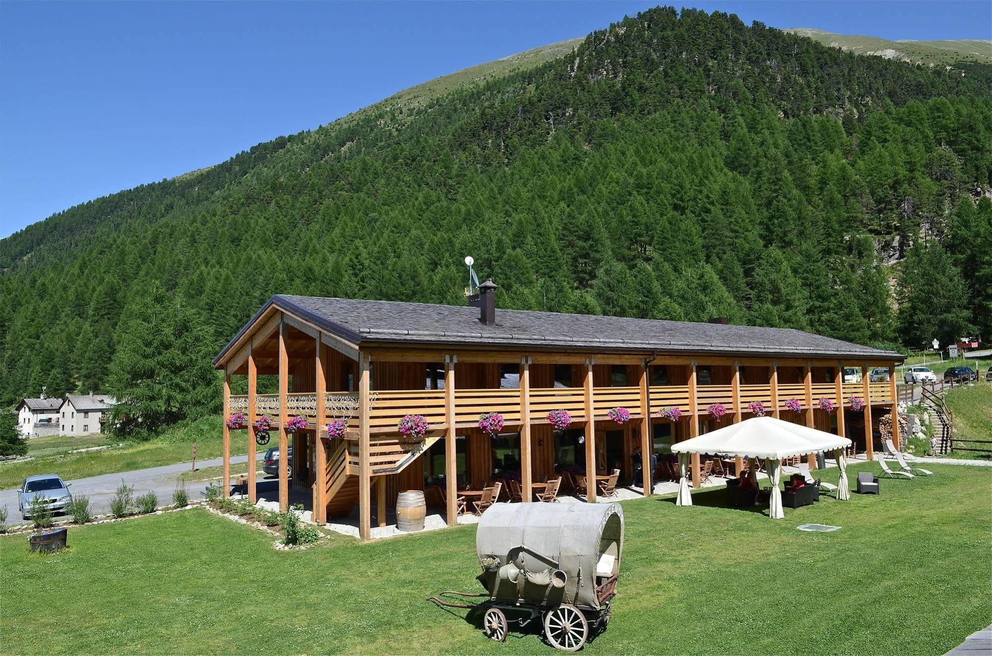 La Tresenda Hotel And Mountain Farm Livigno Exteriér fotografie